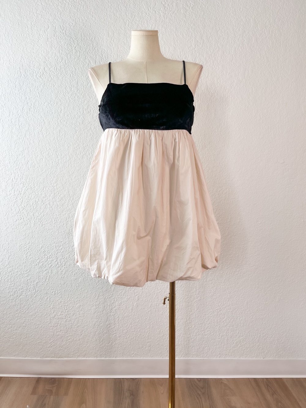 American Eagle Outfitters Black Smocked Top Cream Skirt Sundress